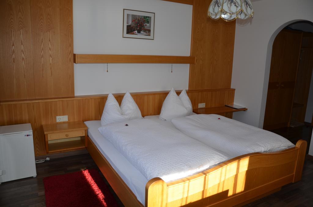 Gaestehaus Klug Bschlabs Bagian luar foto